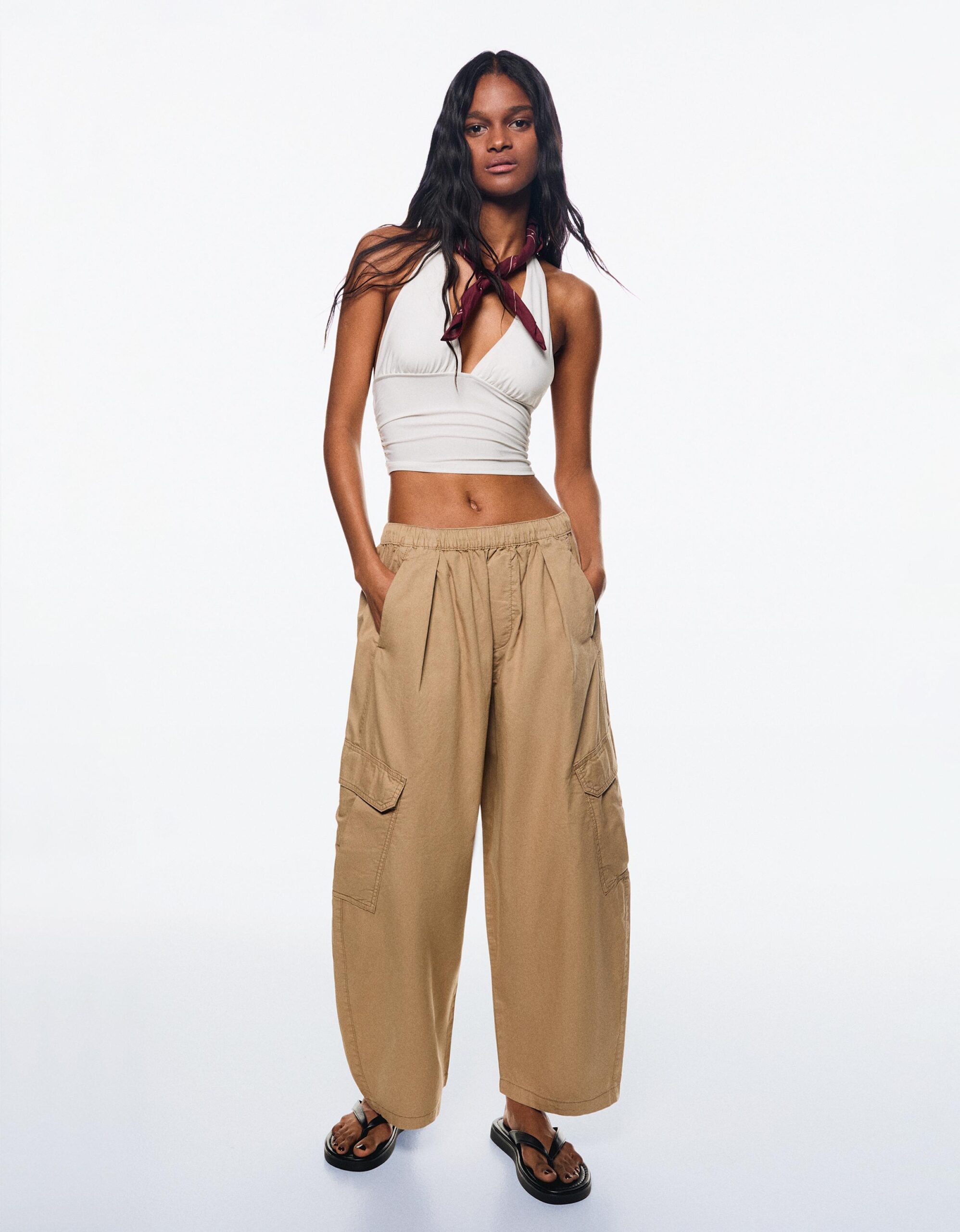 pantalon-cargo-bershka-073yhi-1.jpg