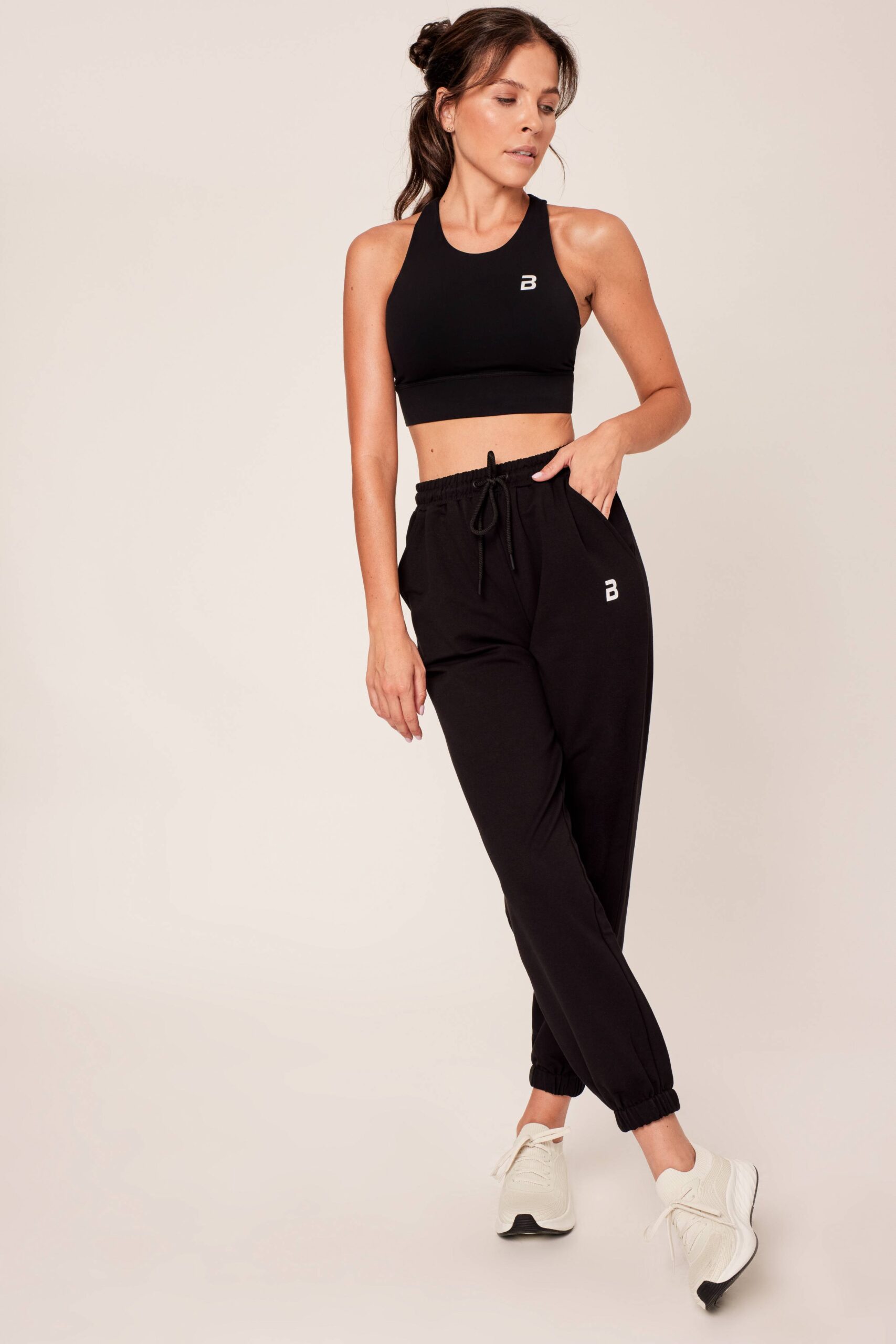 pantalon-deportivo-mujer-627xro-1.jpg