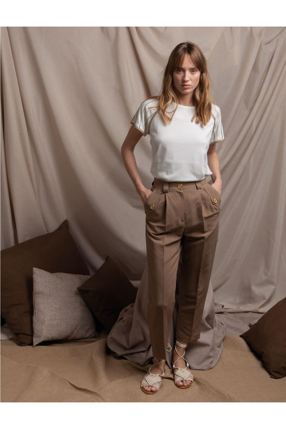 pantalon-pinzas-mujer-606efn-1.jpg
