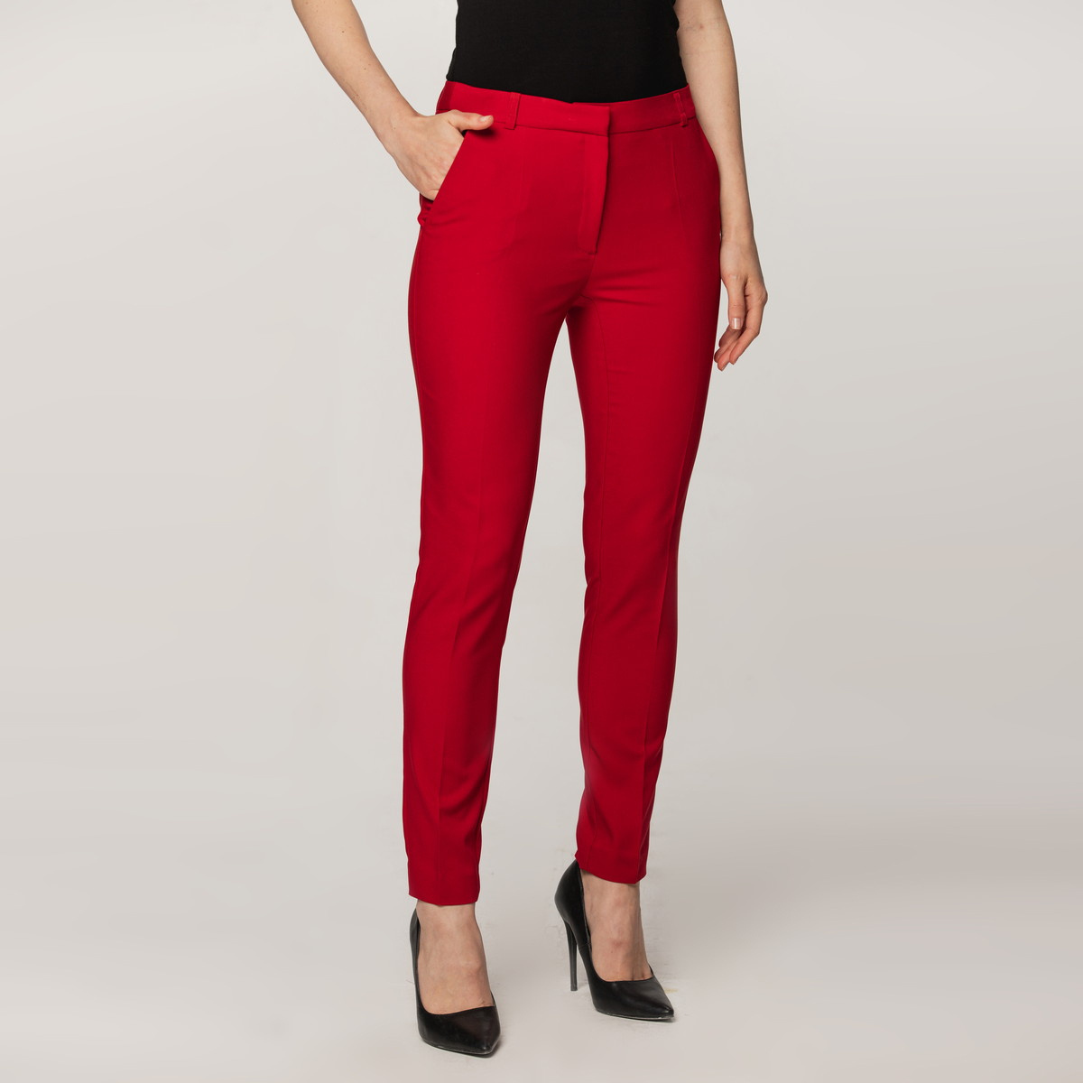 pantalon-rojo-mujer-234buz-1.jpg