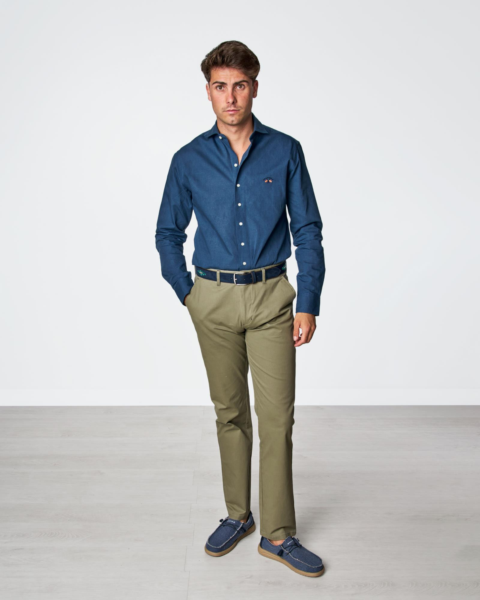 pantalon-verde-hombre-996fqw-1.jpg