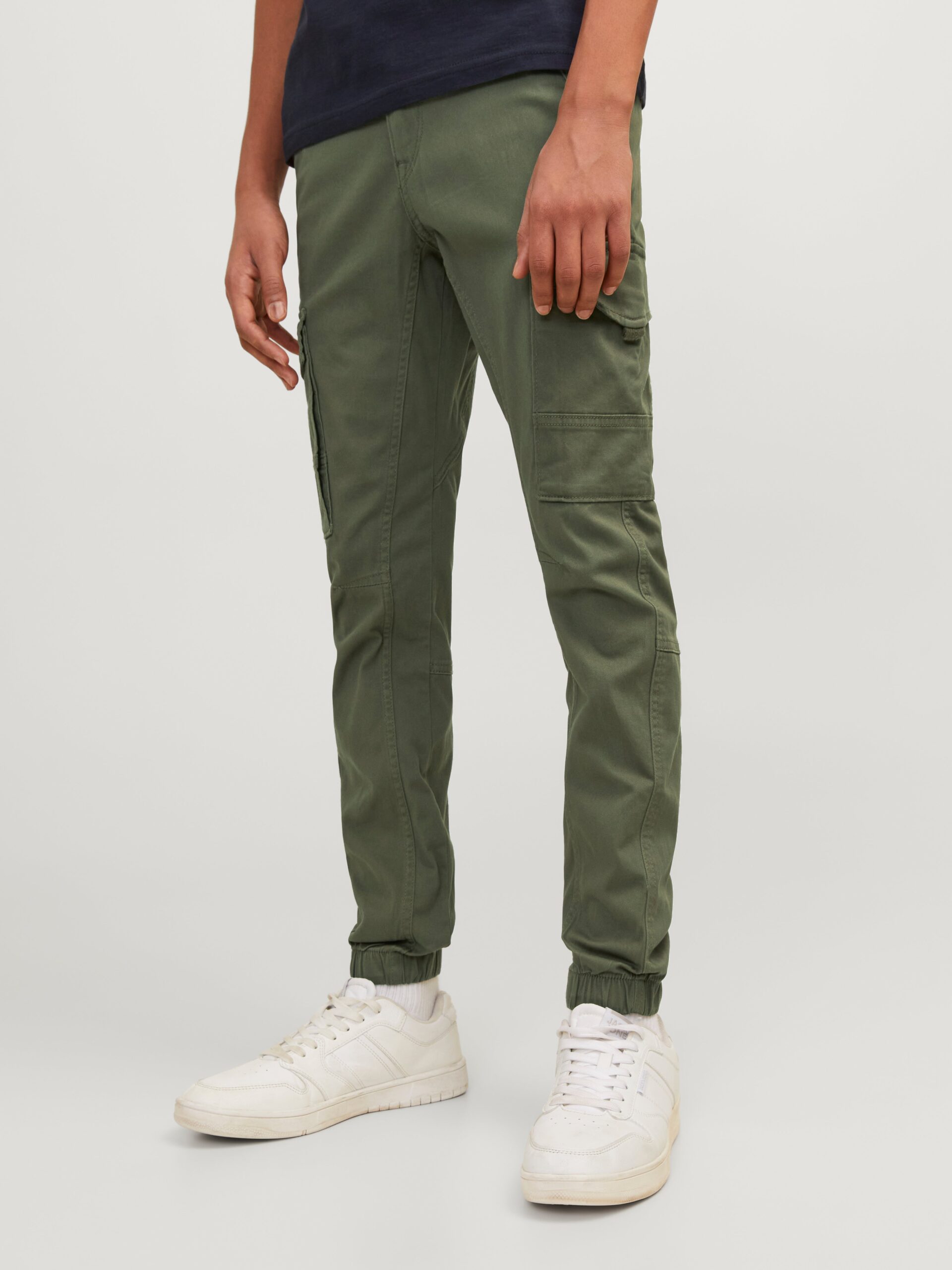 pantalones-jack-and-jones-240noz-1.jpg