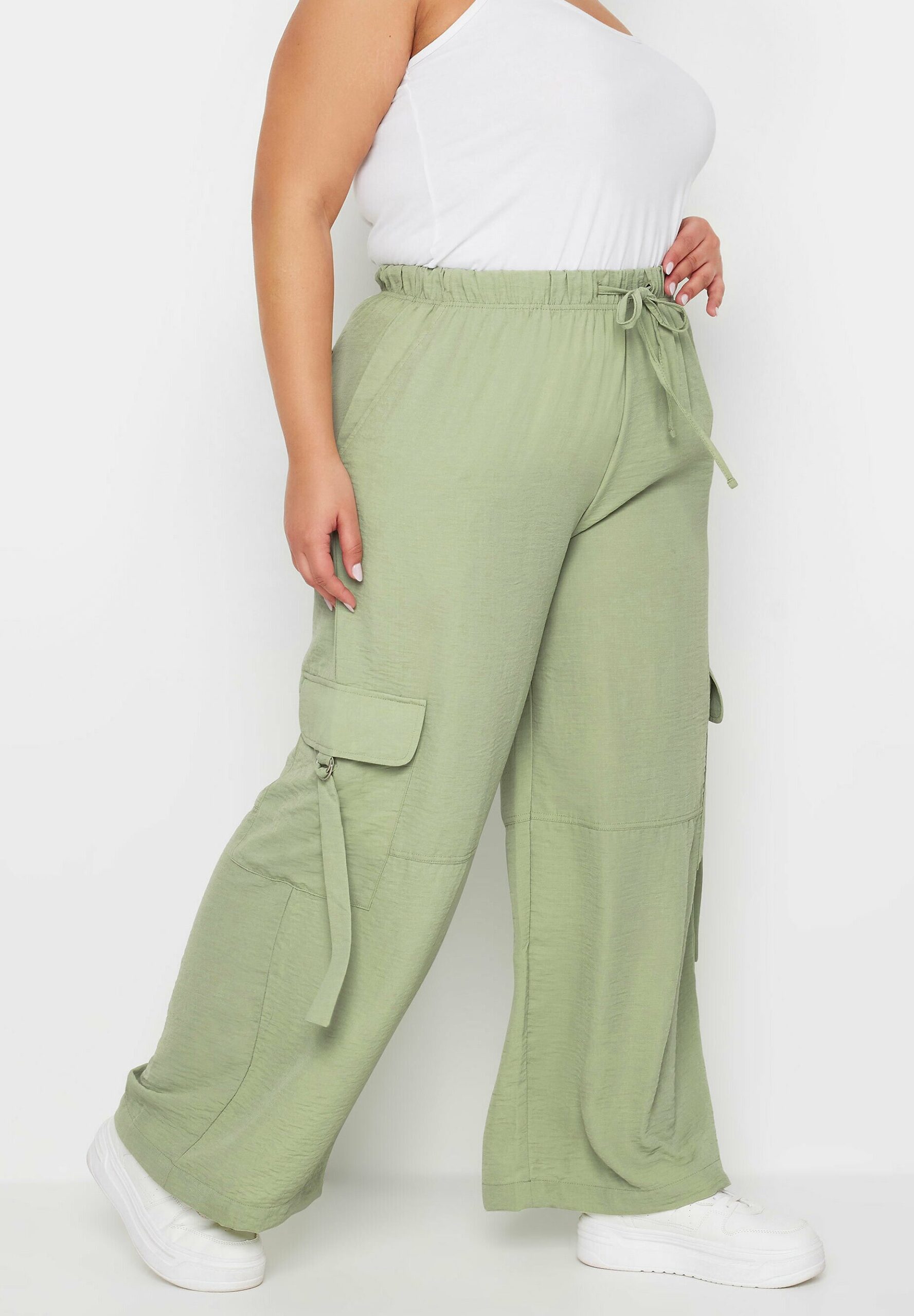 pantalones-verdes-096hyh-1.jpg