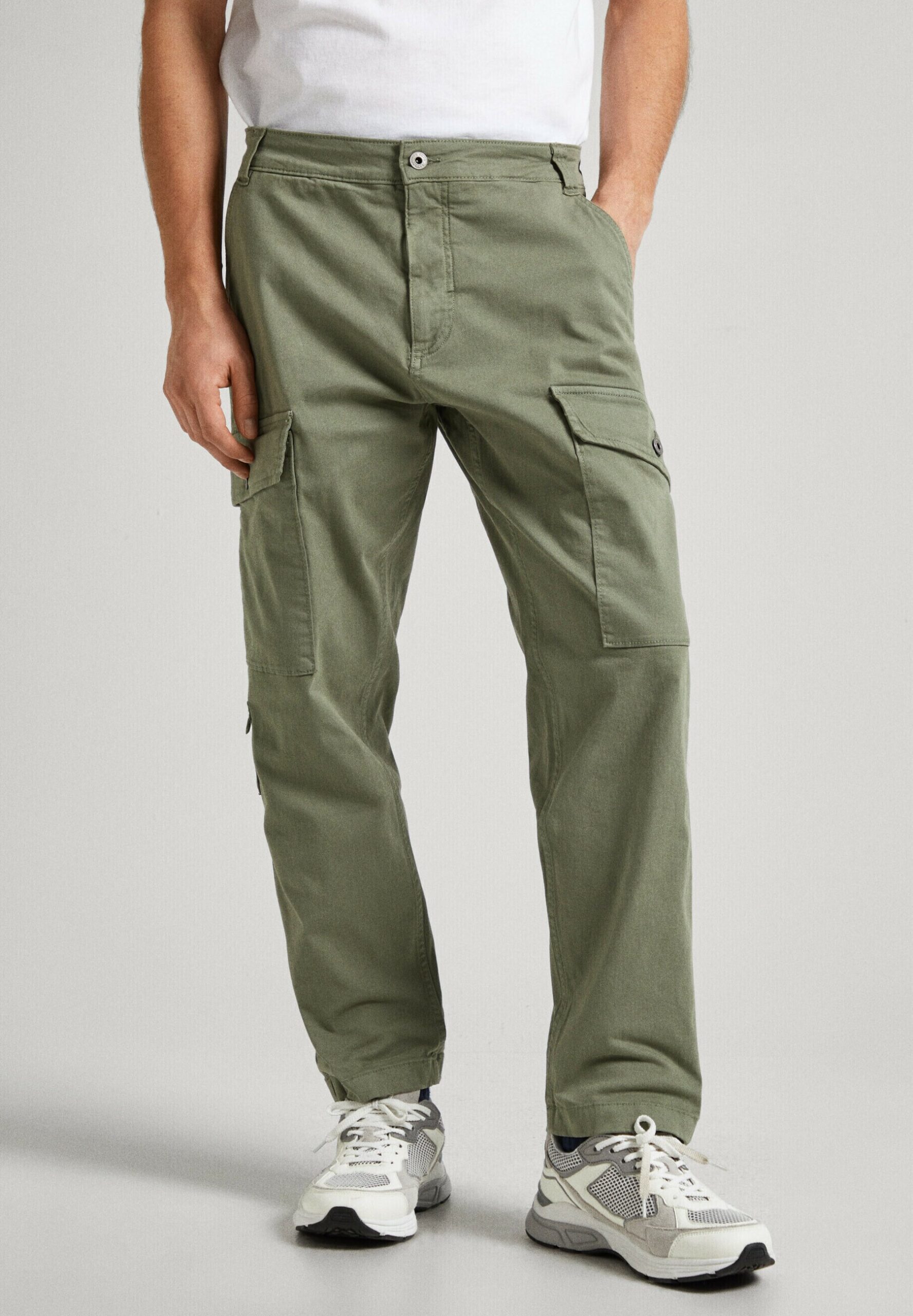 pantalones-verdes-535wqf-1.jpg