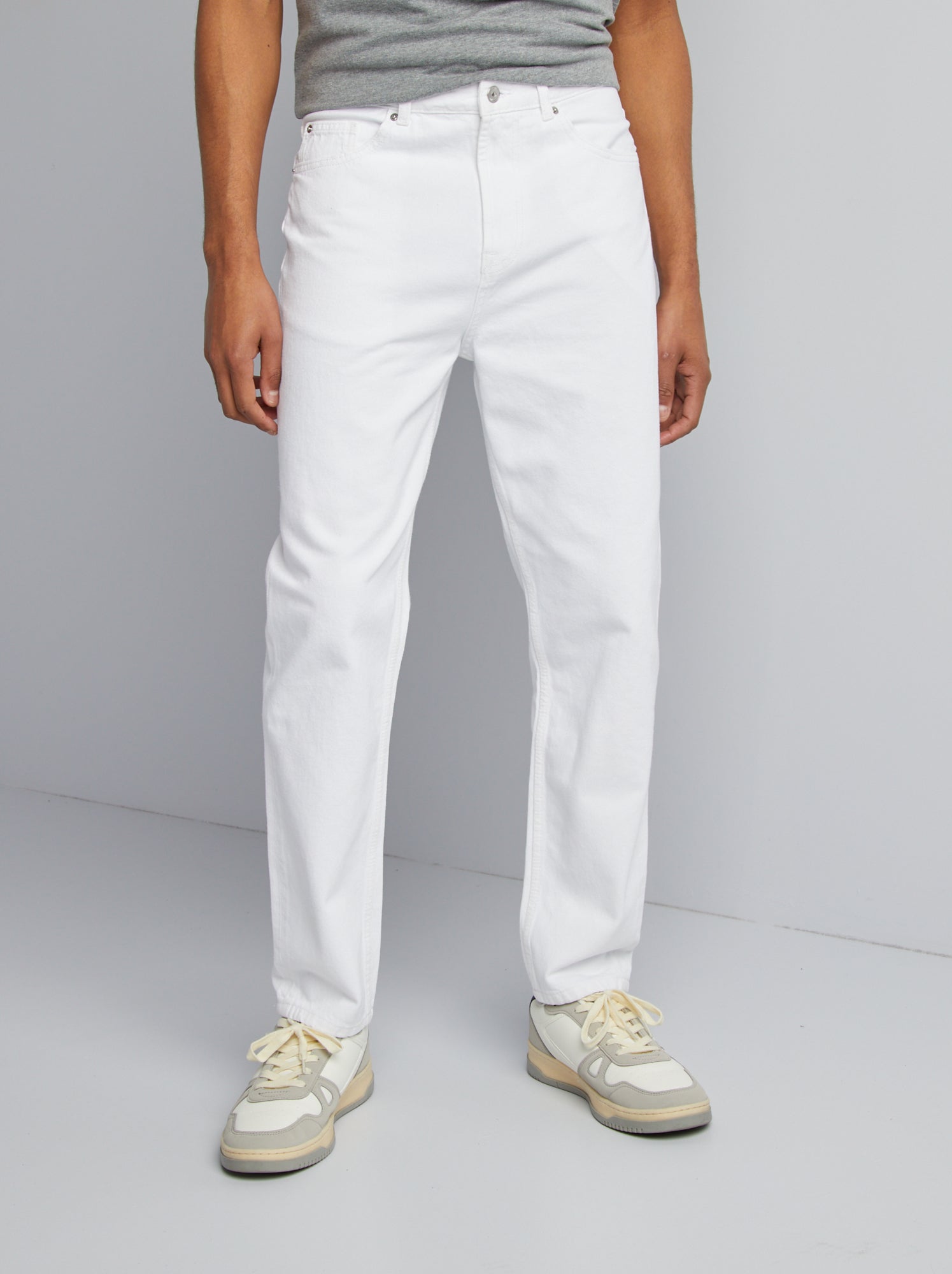 vaqueros-blancos-hombre-037gso-1.jpg