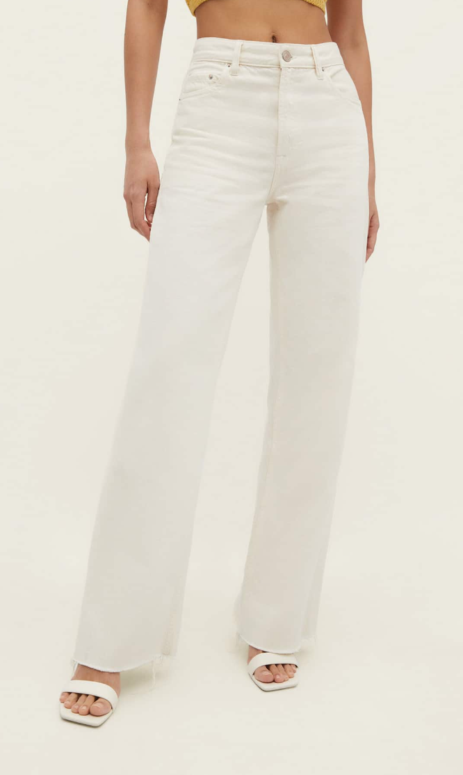 vaqueros-blancos-mujer-387ras.png
